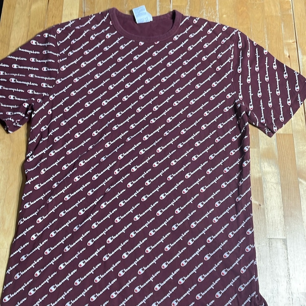 Champion all over script logo tshirt